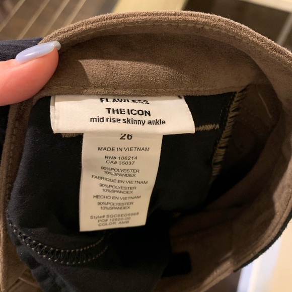 Joe’s Jeans - Picture 3 of 4